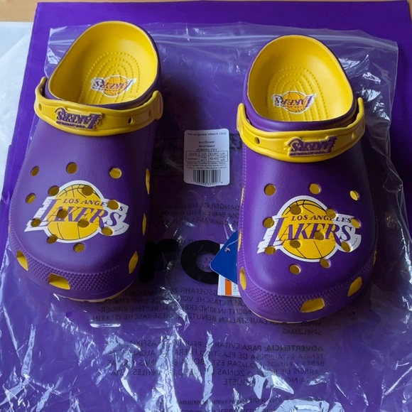 🏀 CROCS NBA™️ LOS ANGELES LAKERS CLASSIC CLOGS 🏀 - Picture 15 of 16